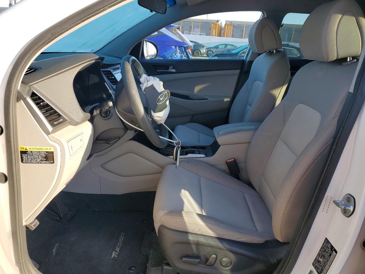 2016 HYUNDAI TUCSON SE photo 7