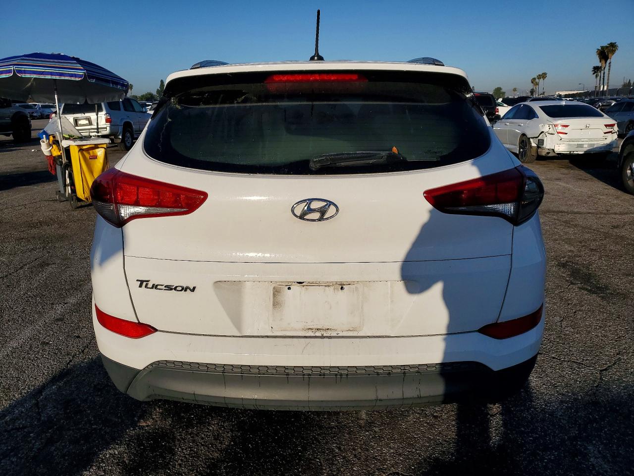 2016 HYUNDAI TUCSON SE photo 6