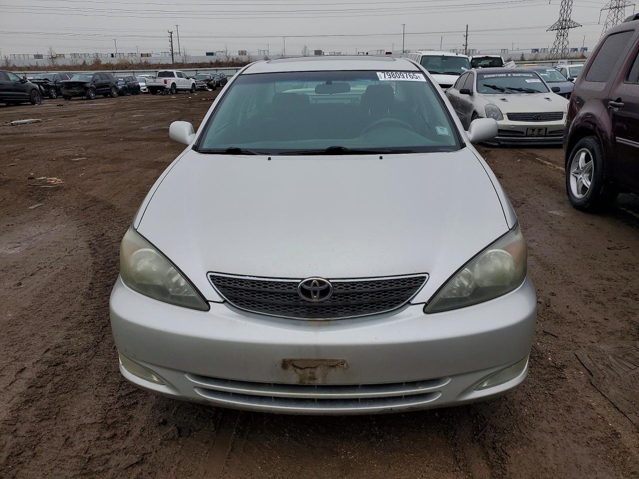 2004 TOYOTA CAMRY SE photo 9