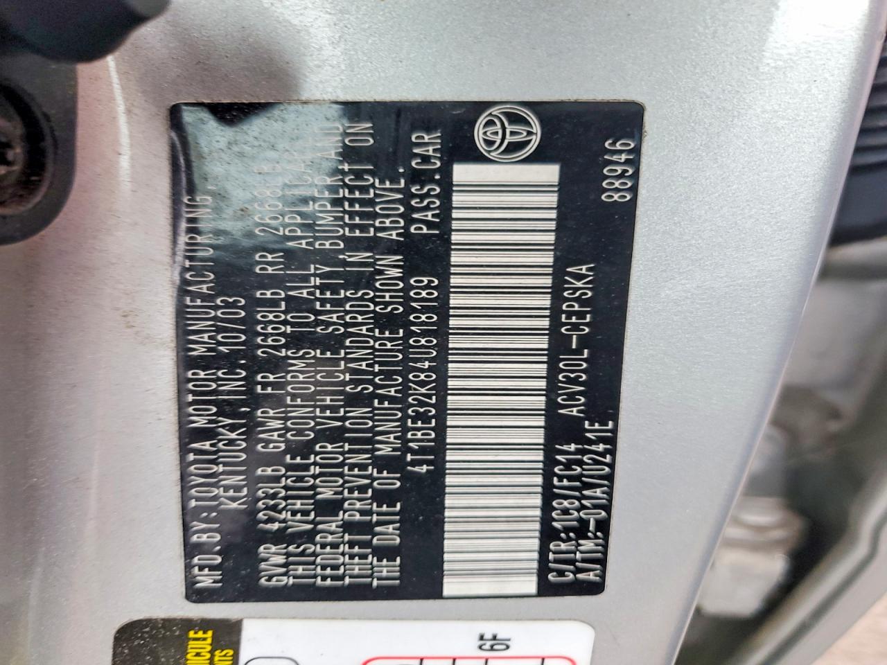 2004 TOYOTA CAMRY SE photo 23