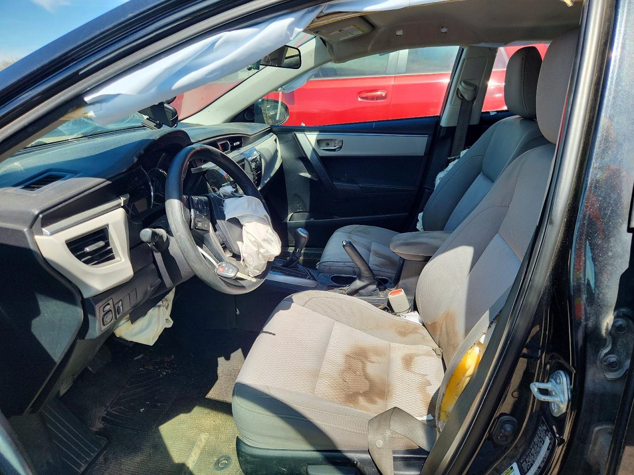 2015 TOYOTA COROLLA LE photo 7