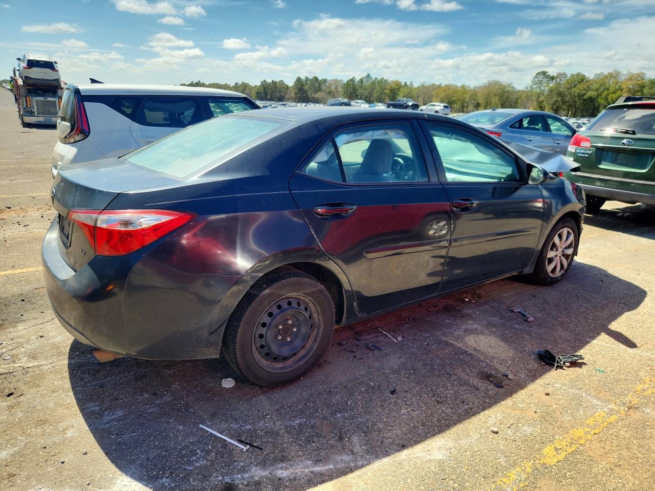 2015 TOYOTA COROLLA LE photo 3