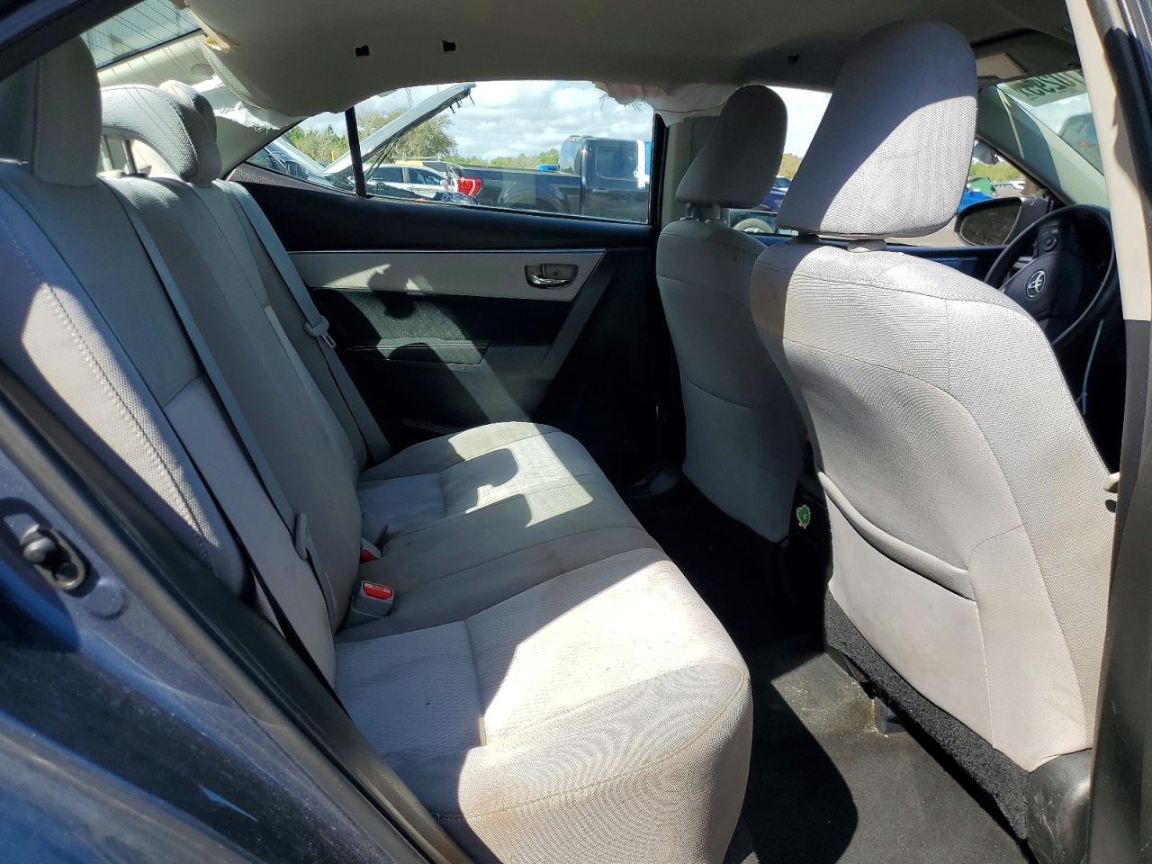 2014 TOYOTA COROLLA LE photo 19