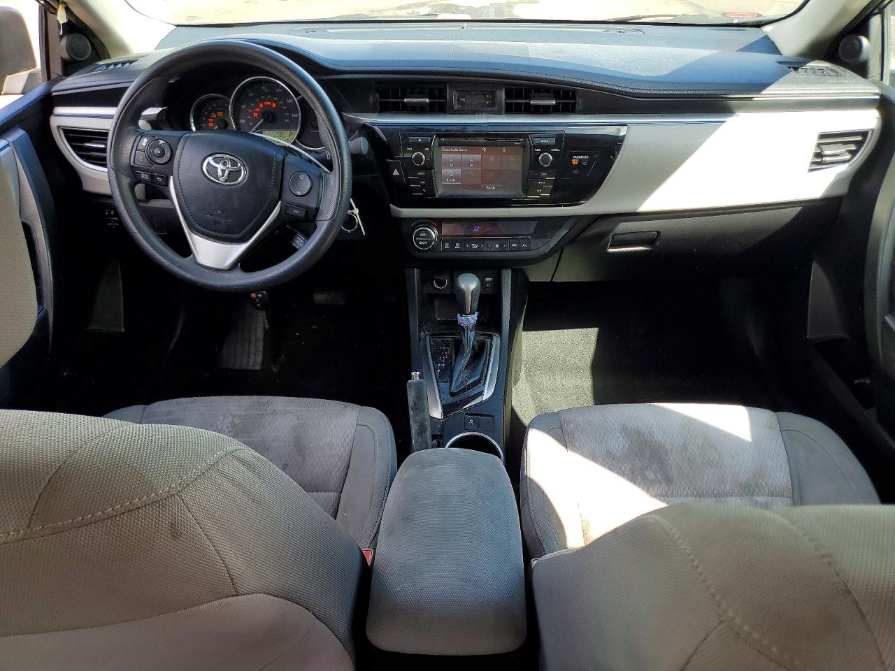2014 TOYOTA COROLLA LE photo 15