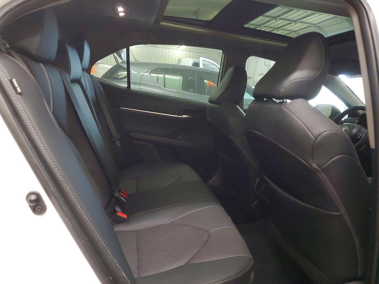 2022 TOYOTA CAMRY XSE photo 19