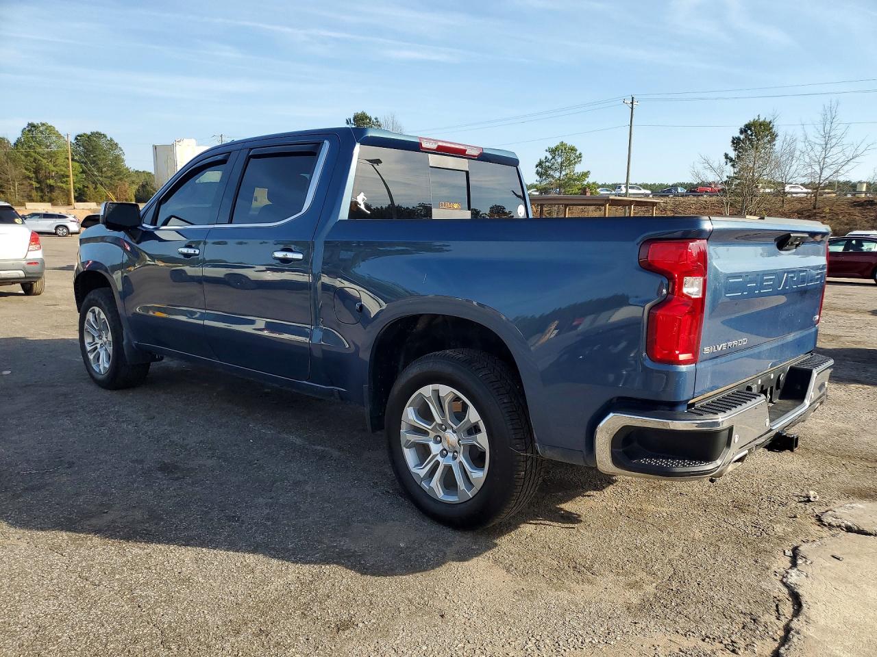 2024 CHEVROLET SILVERADO K1500 LTZ photo 2