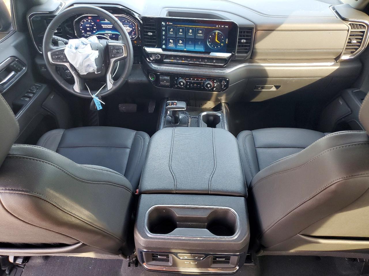 2024 CHEVROLET SILVERADO K1500 LTZ photo 8