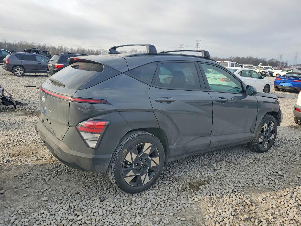 2025 HYUNDAI KONA SEL photo 5