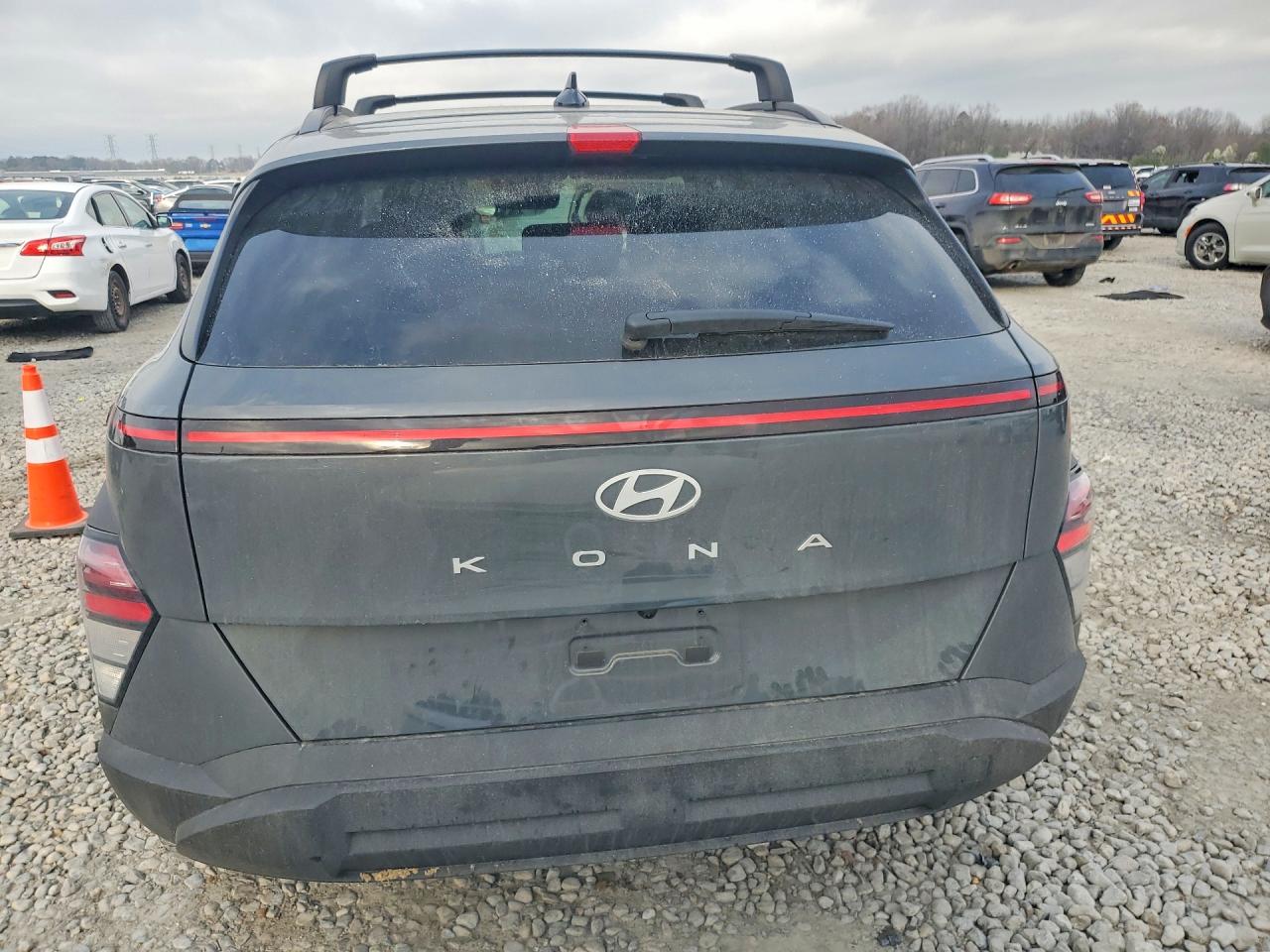 2025 HYUNDAI KONA SEL photo 11