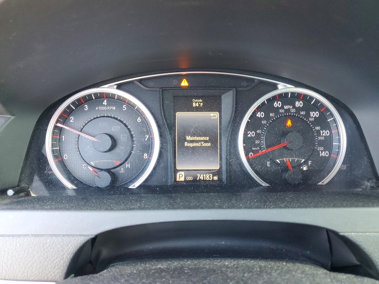 2015 TOYOTA CAMRY LE photo 9