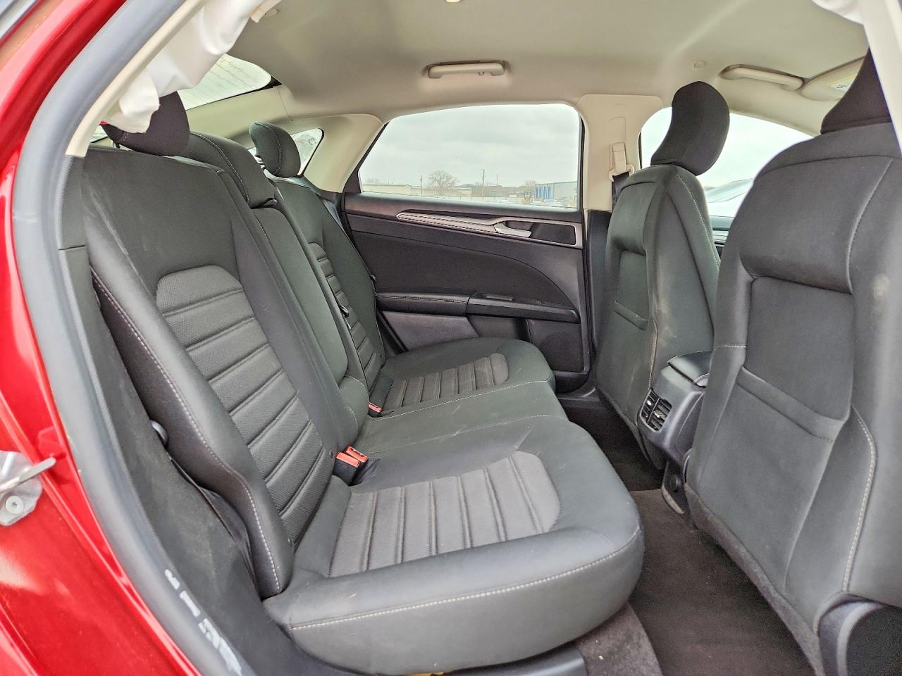 2019 FORD FUSION SE photo 10