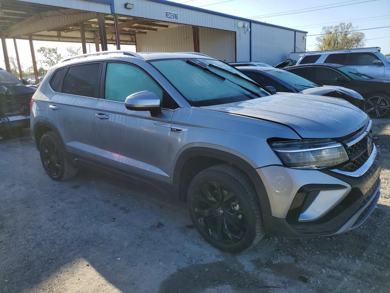 2024 VOLKSWAGEN TAOS SE photo 10