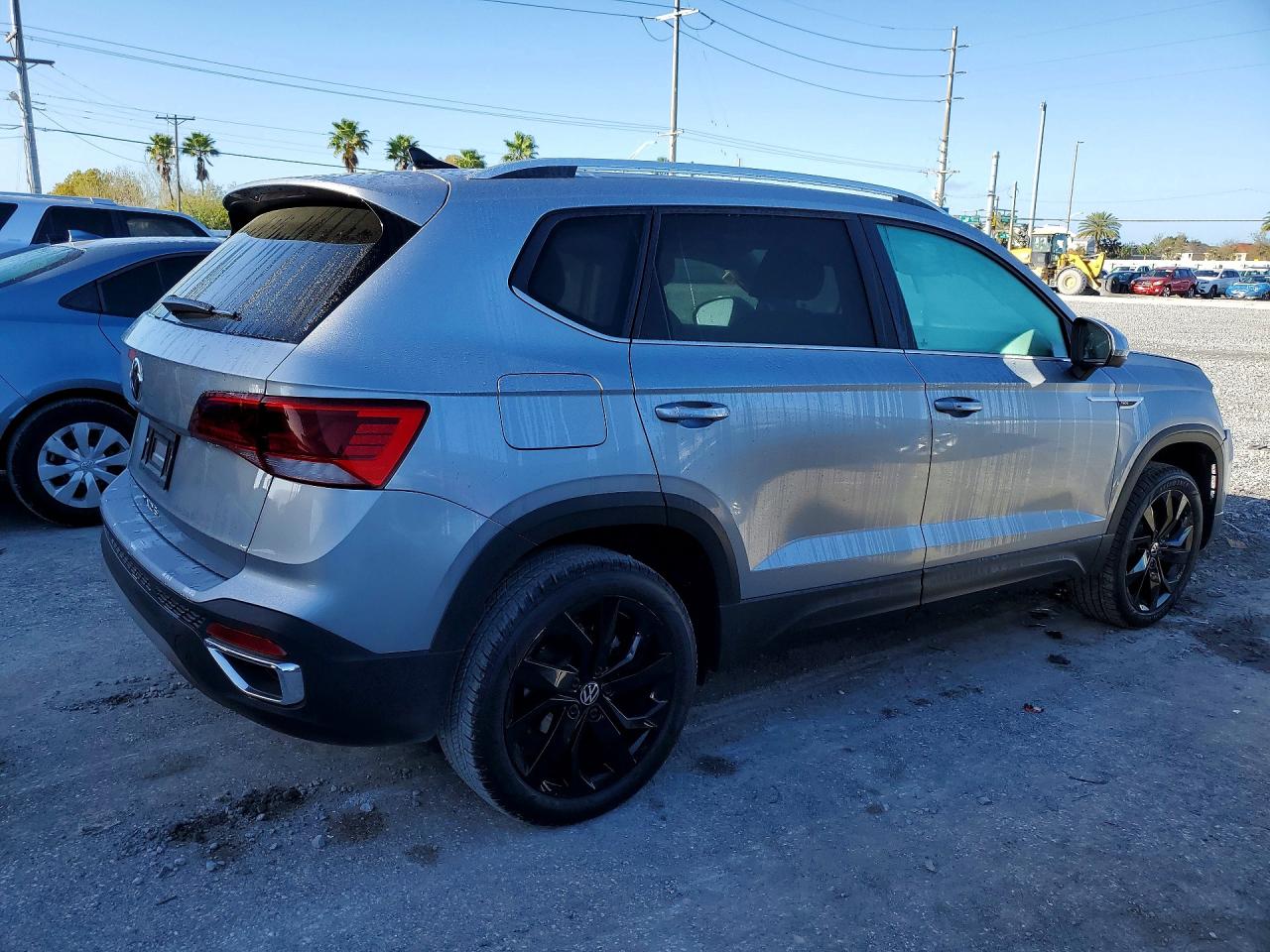 2024 VOLKSWAGEN TAOS SE photo 7
