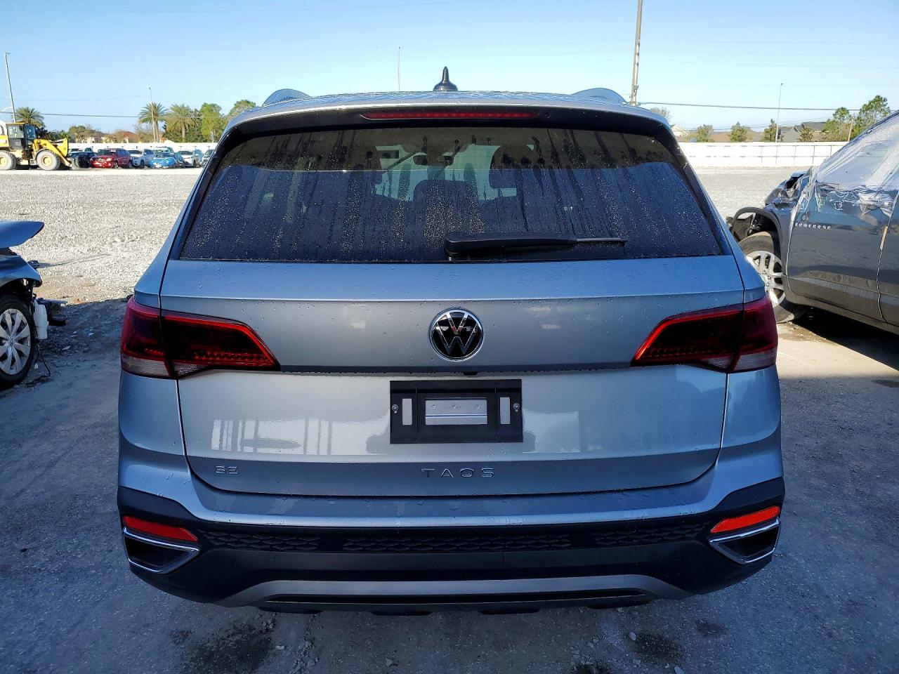 2024 VOLKSWAGEN TAOS SE photo 16