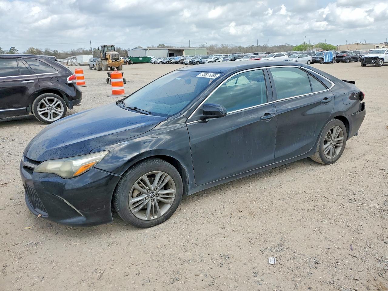2016 TOYOTA CAMRY