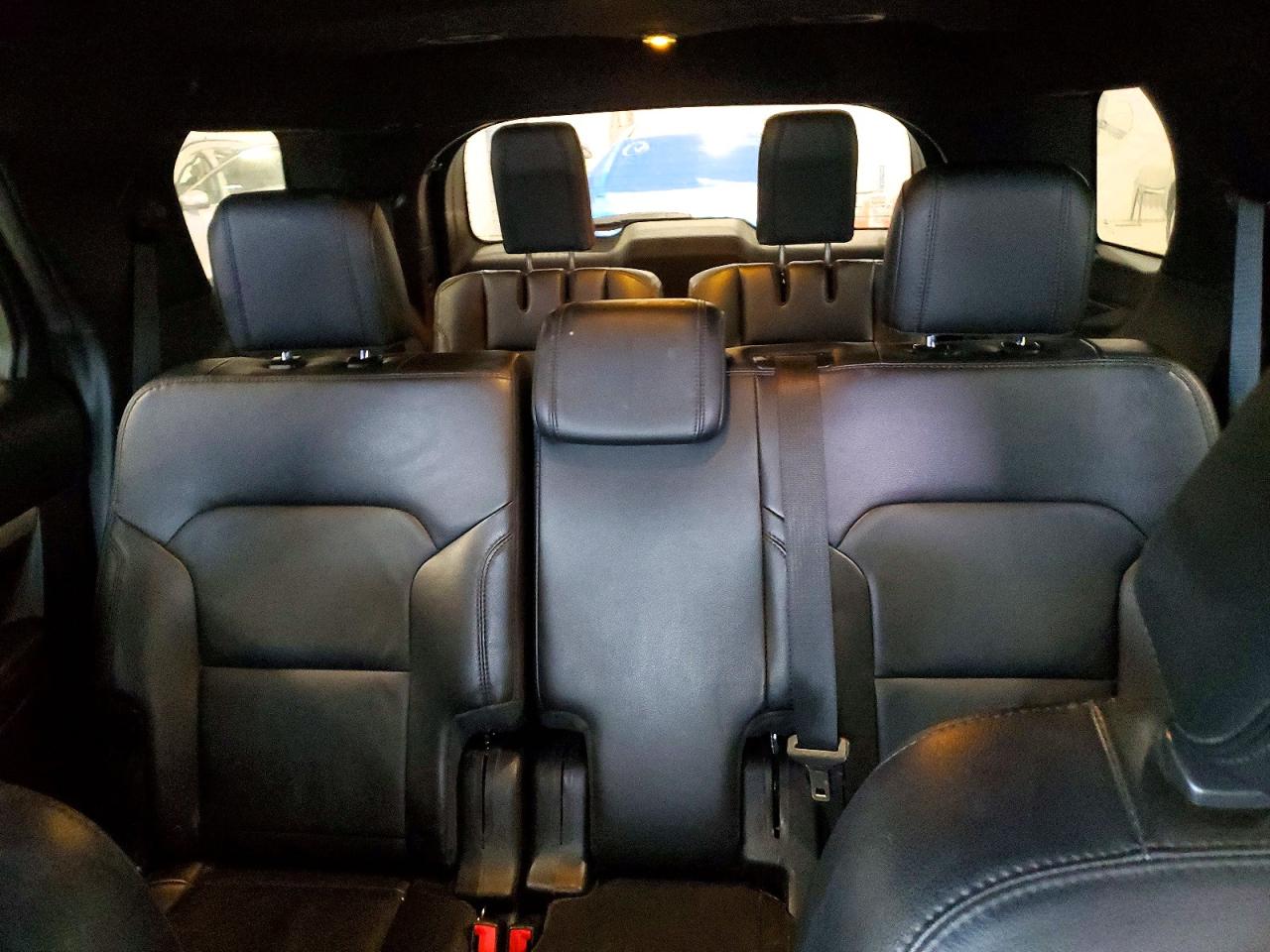 2017 FORD EXPLORER XLT photo 19