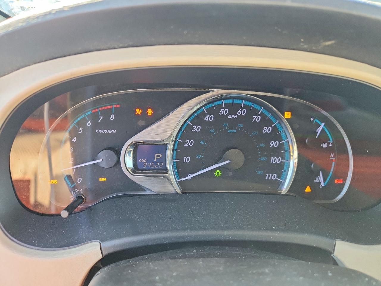 2014 TOYOTA SIENNA XLE 8-PASSENGER photo 9