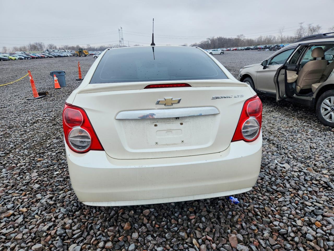 2014 CHEVROLET SONIC LTZ photo 16