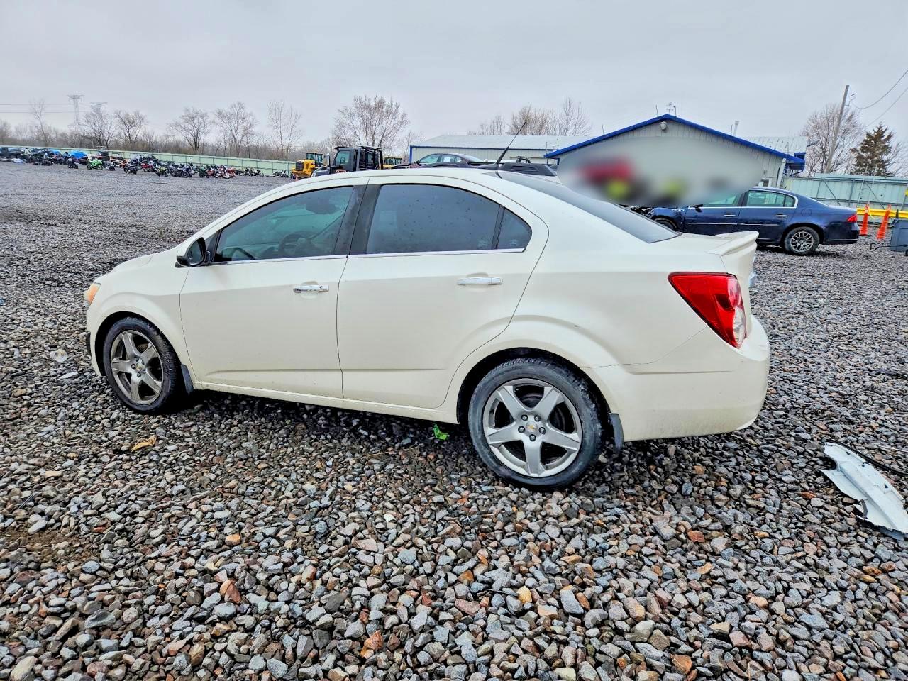 2014 CHEVROLET SONIC LTZ photo 4