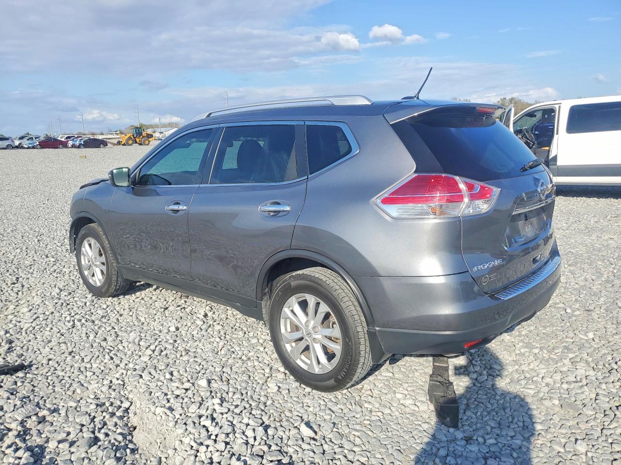 2016 NISSAN ROGUE SV photo 3