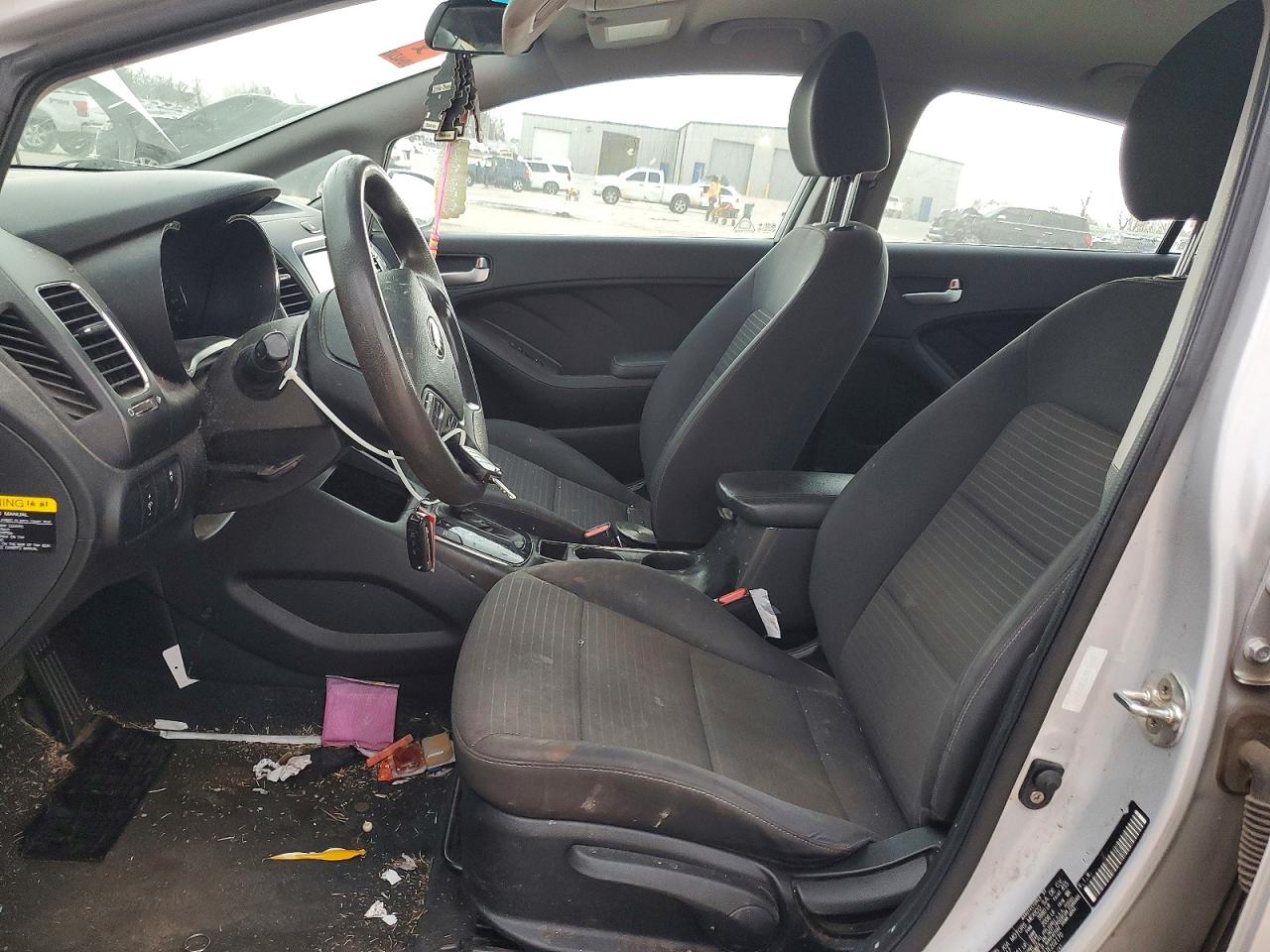 2018 KIA FORTE LX photo 13