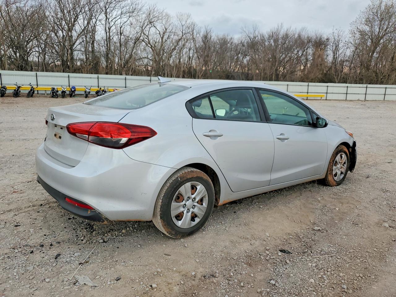 2018 KIA FORTE LX photo 5