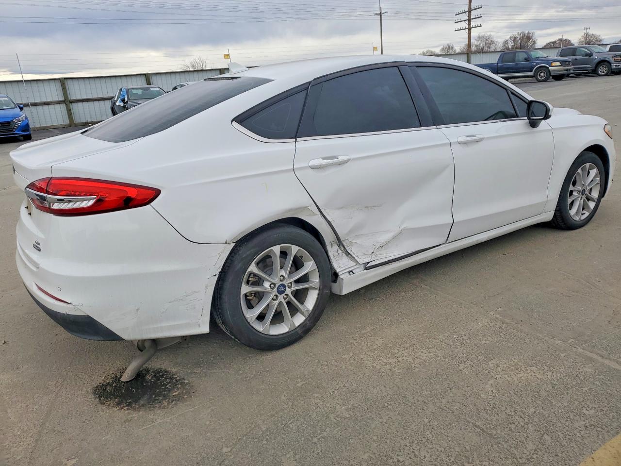 2020 FORD FUSION photo 3