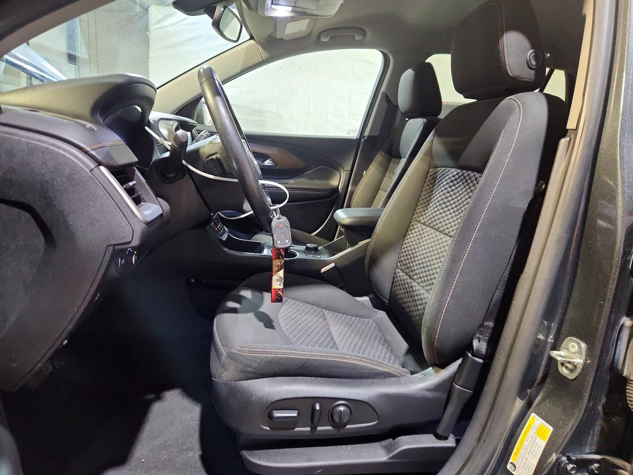 2018 GMC TERRAIN SLE photo 13