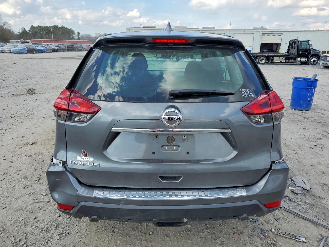 2018 NISSAN ROGUE S photo 11