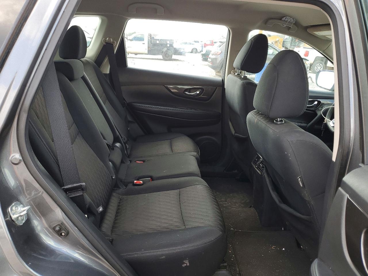 2018 NISSAN ROGUE S photo 21