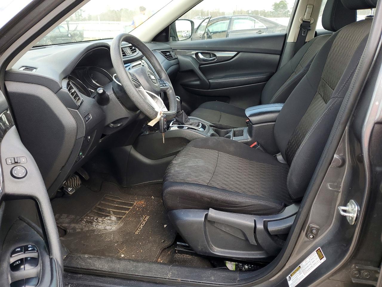 2018 NISSAN ROGUE S photo 13