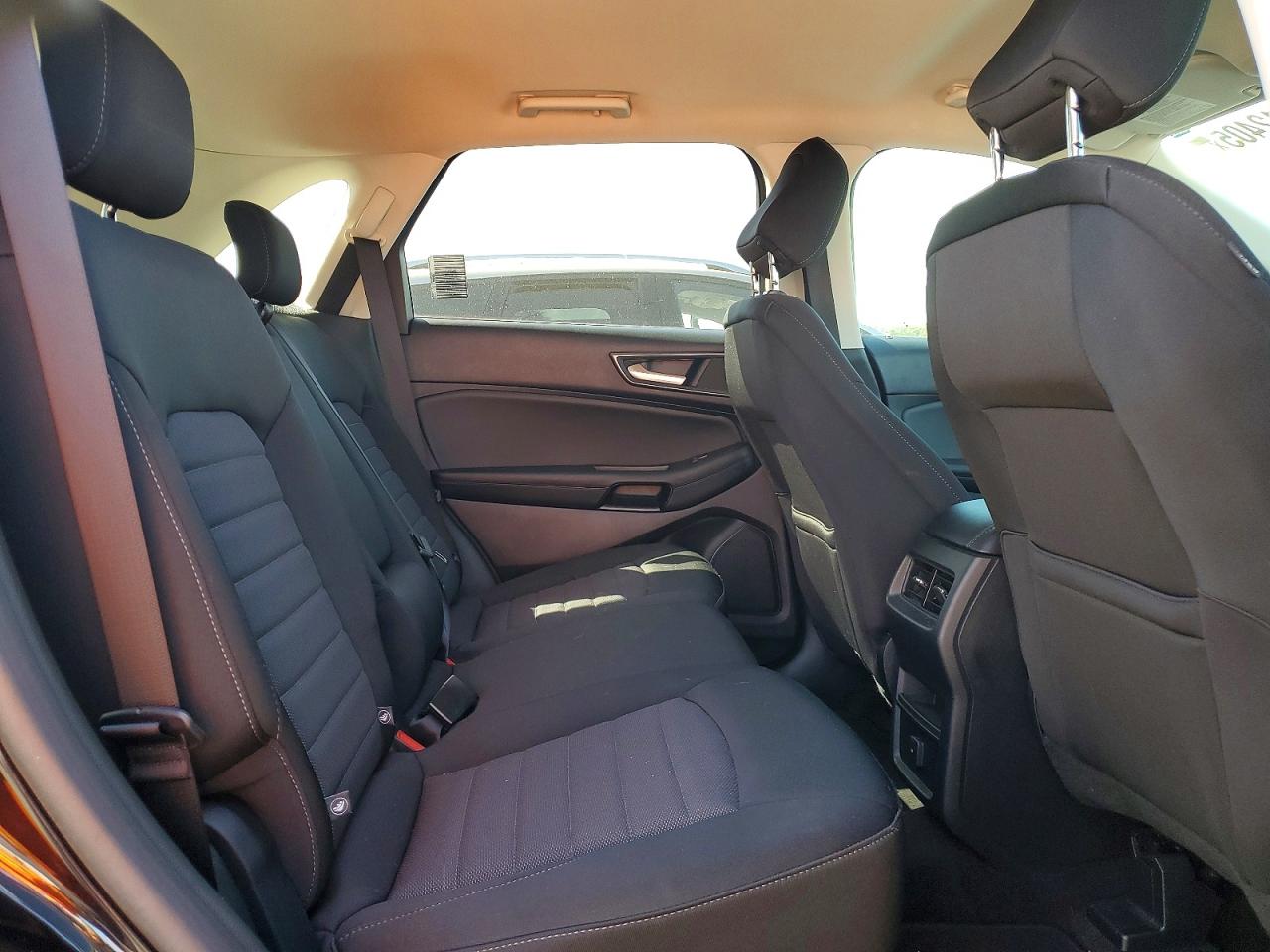 2020 FORD EDGE SE photo 21