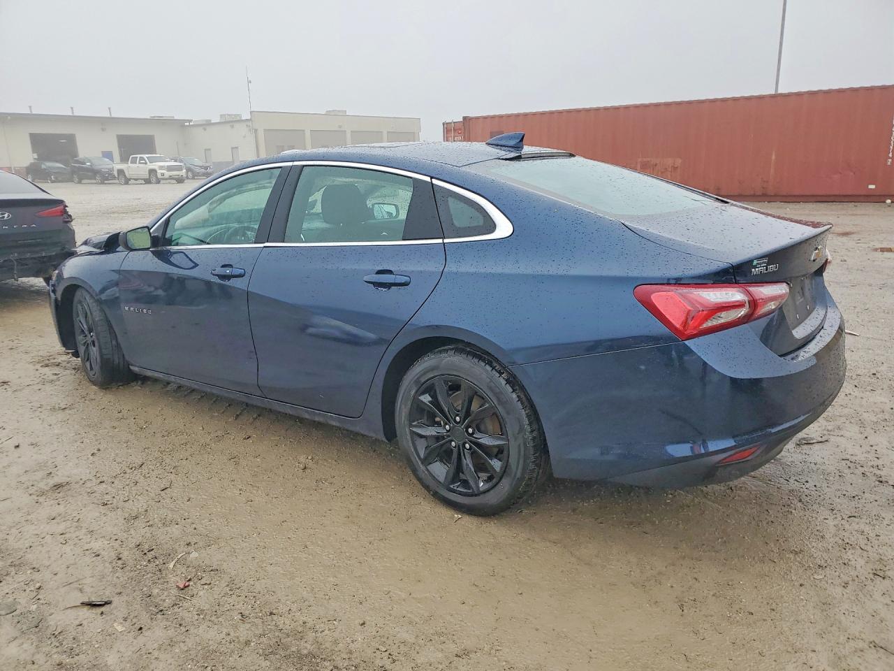 2021 CHEVROLET MALIBU LT photo 3