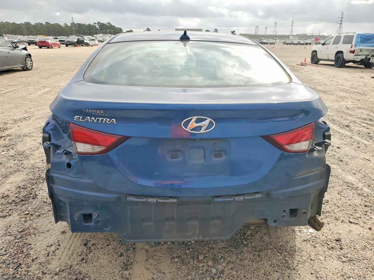 2016 HYUNDAI ELANTRA VALUE EDITION photo 11