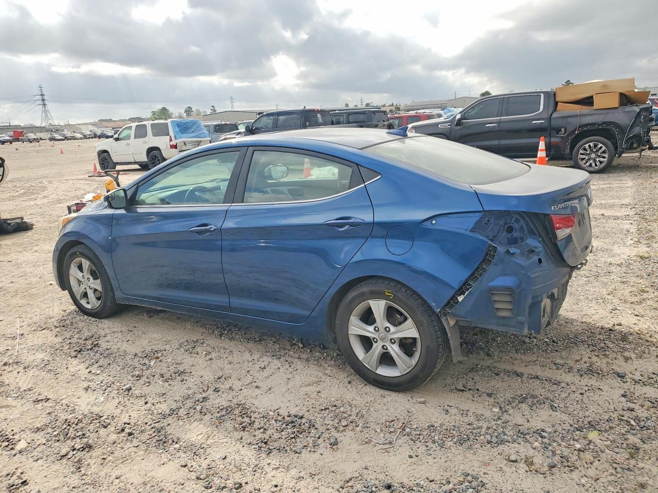 2016 HYUNDAI ELANTRA VALUE EDITION photo 3