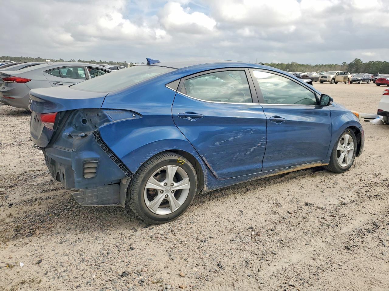 2016 HYUNDAI ELANTRA VALUE EDITION photo 5