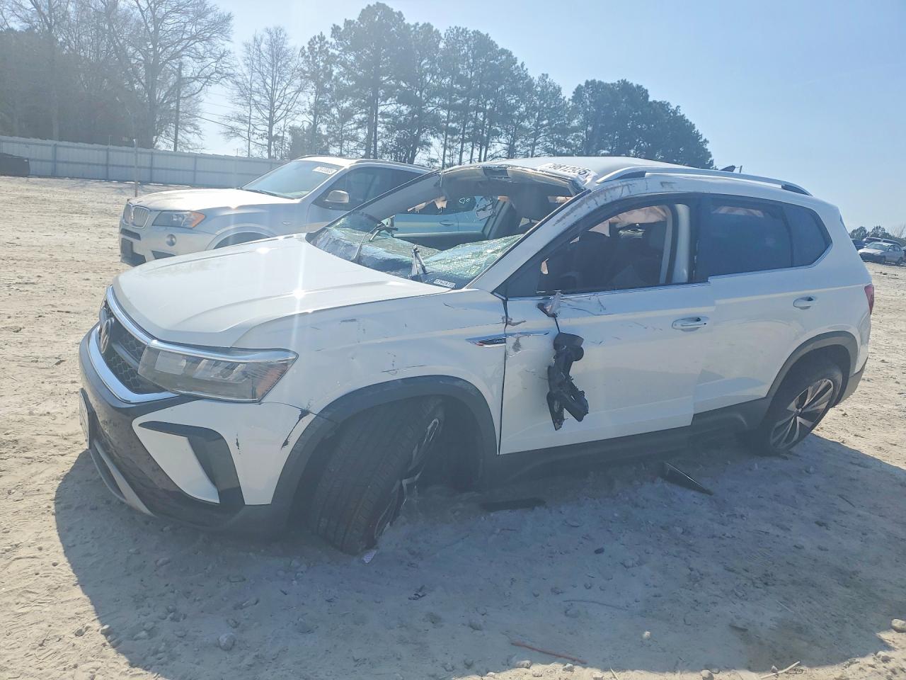 2024 VOLKSWAGEN TAOS