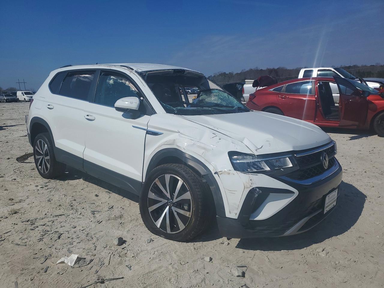 2024 VOLKSWAGEN TAOS SE photo 7