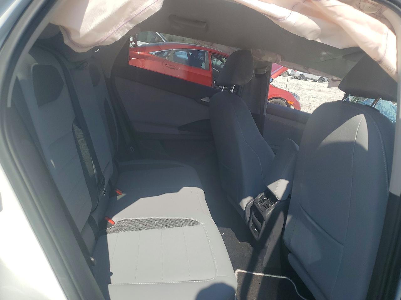 2024 VOLKSWAGEN TAOS SE photo 21