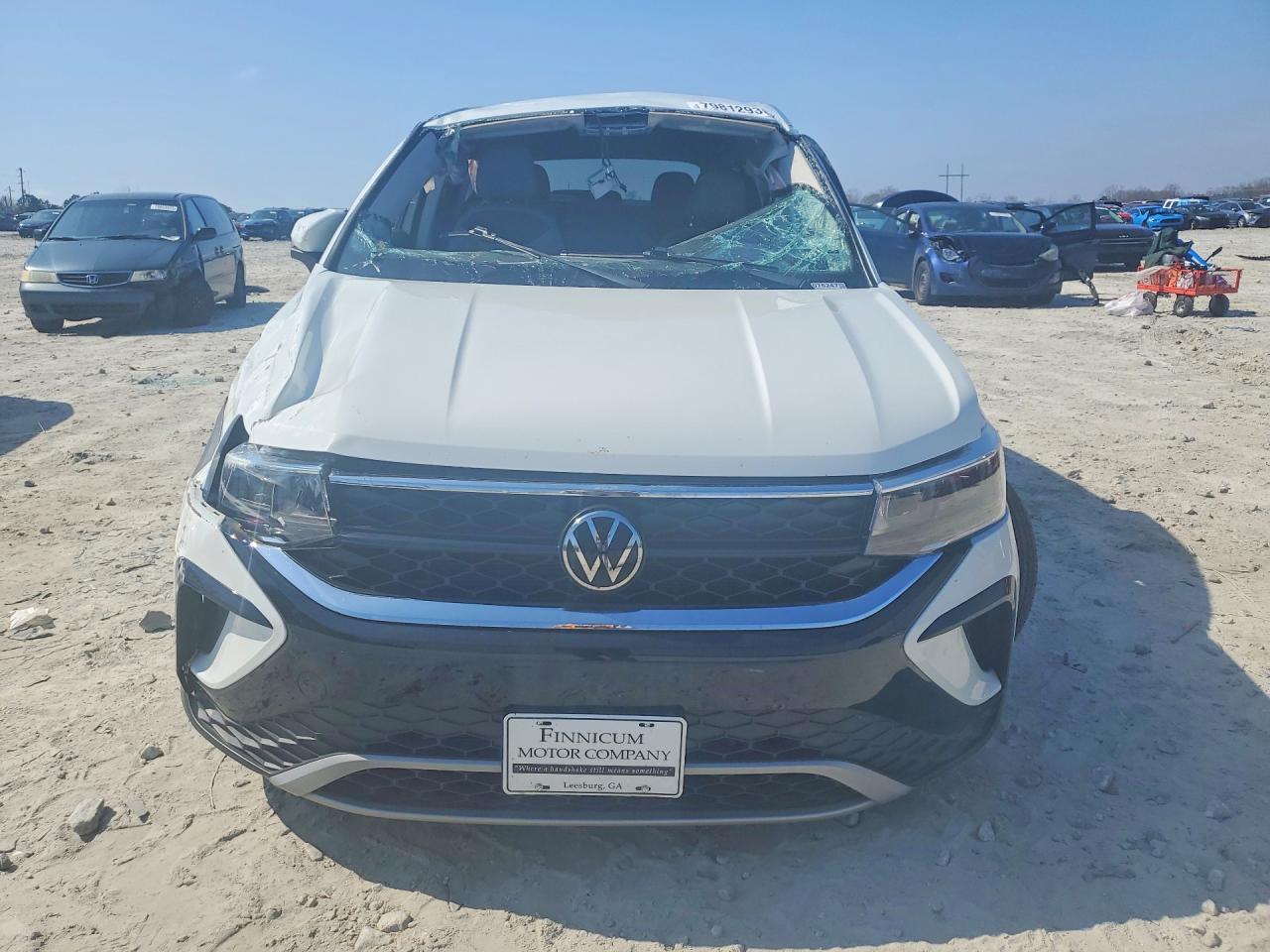 2024 VOLKSWAGEN TAOS SE photo 9