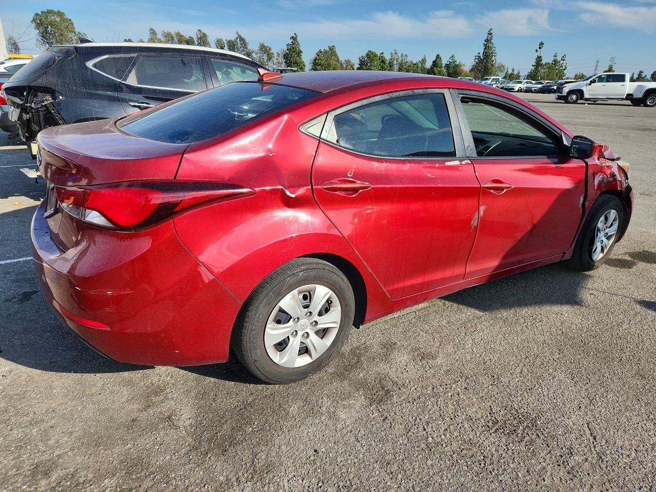 2016 HYUNDAI ELANTRA SE photo 3