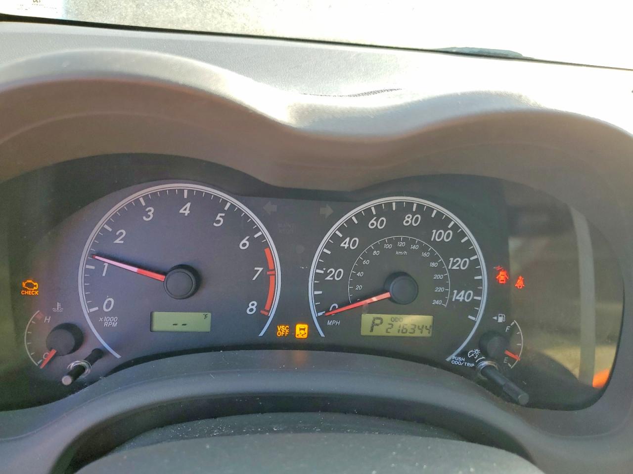 2010 TOYOTA COROLLA LE photo 18