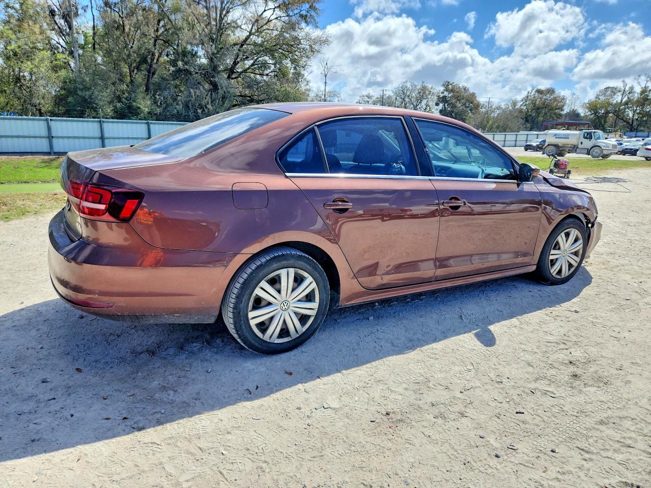 2017 VOLKSWAGEN JETTA S photo 3
