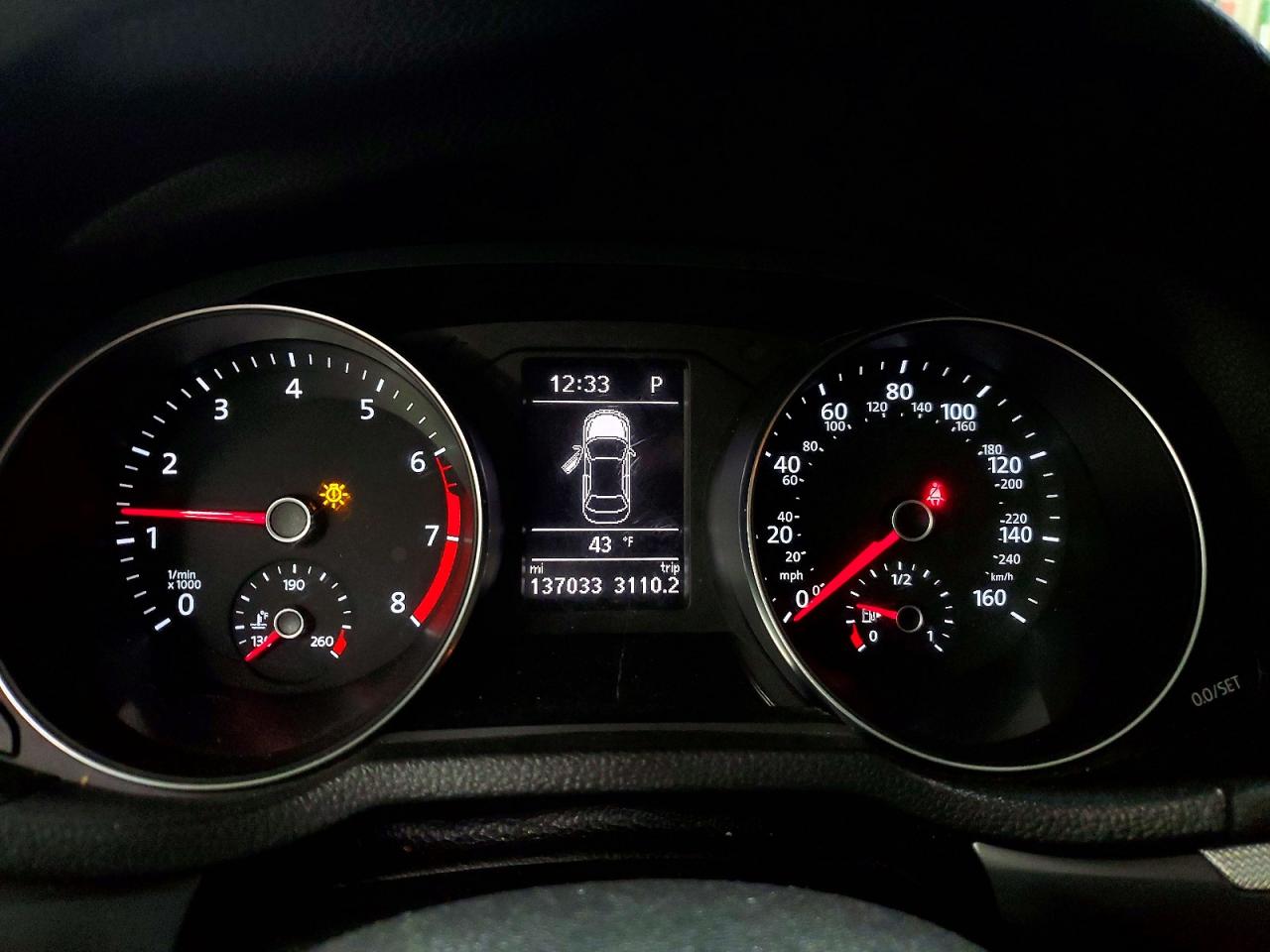 2017 VOLKSWAGEN PASSAT R-LINE photo 17