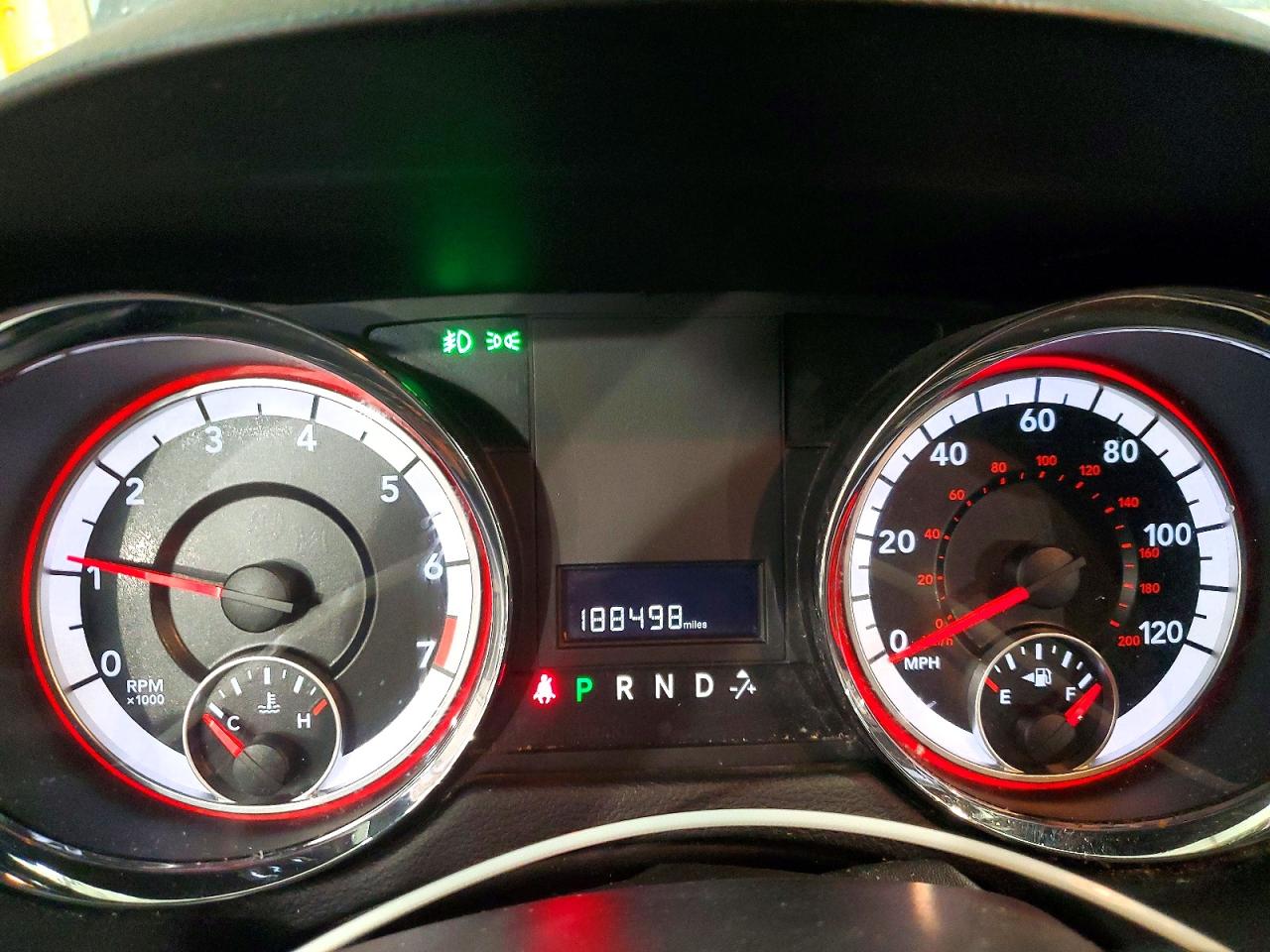 2015 DODGE GRAND CARAVAN SXT photo 25