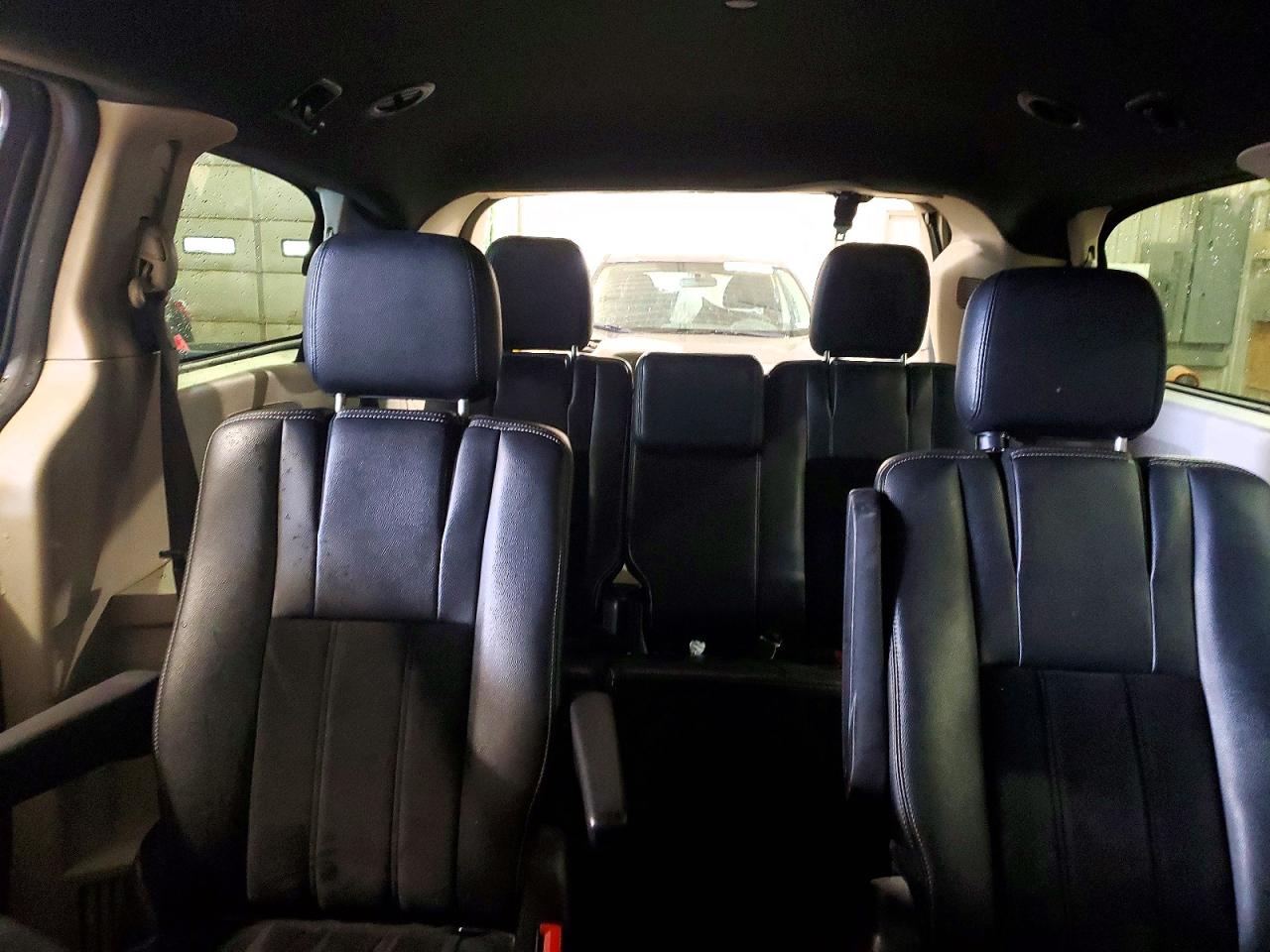 2015 DODGE GRAND CARAVAN SXT photo 28