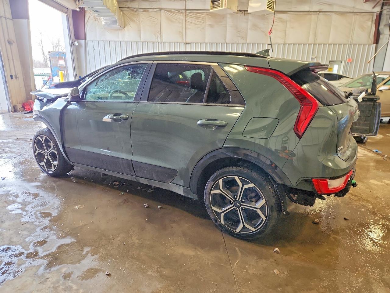 2023 KIA NIRO EX TOURING photo 4