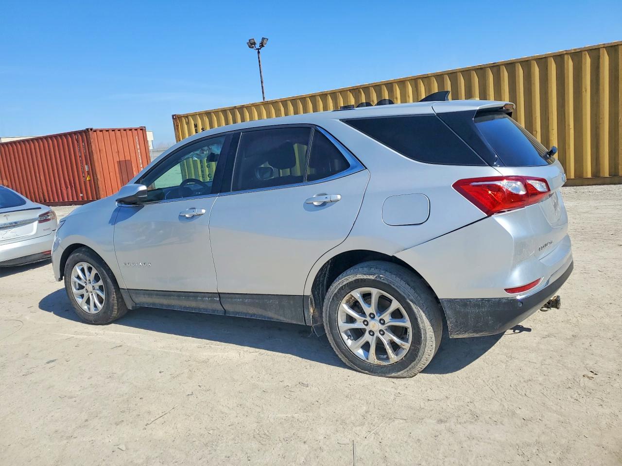 2018 CHEVROLET EQUINOX LT photo 2