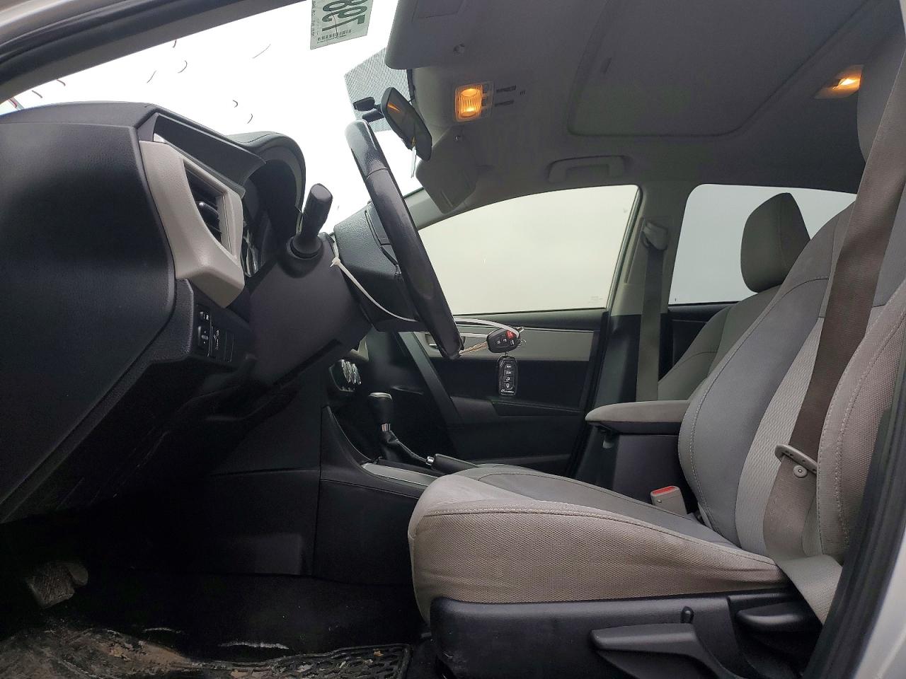 2014 TOYOTA COROLLA L photo 7