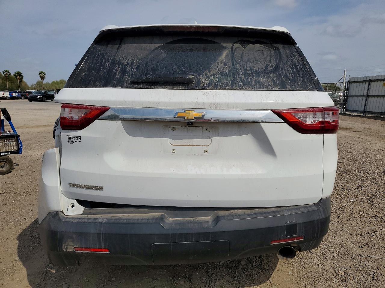 2020 CHEVROLET TRAVERSE LS photo 11